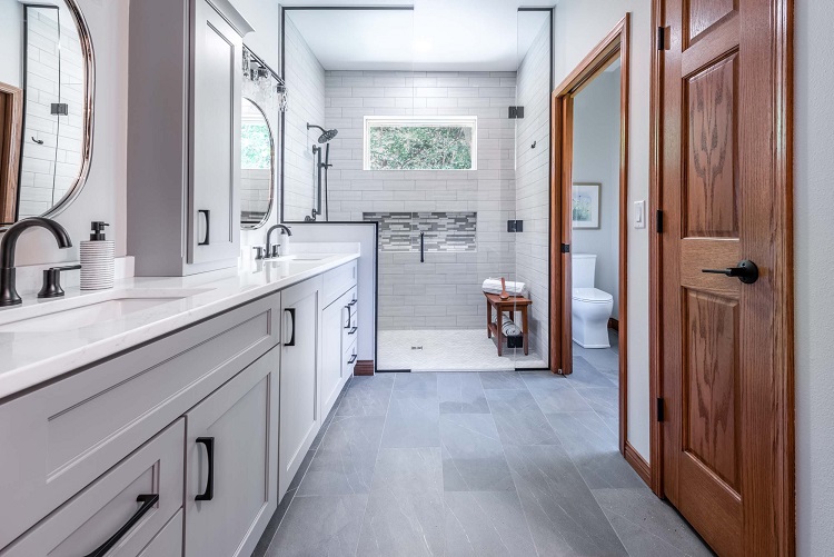 bathroom remodling that increases property value